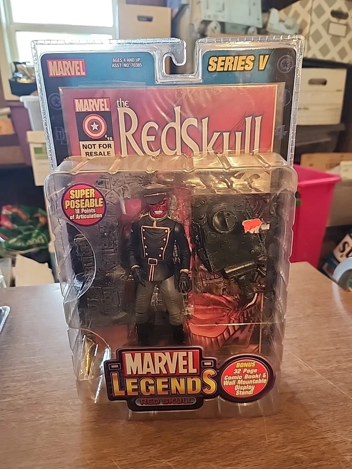 Difícil de encontrar Marvel Legends Red Skull Series V (5) Toy Biz 2003 sellado ¡sin caja con cómic! Foto 1 de 1