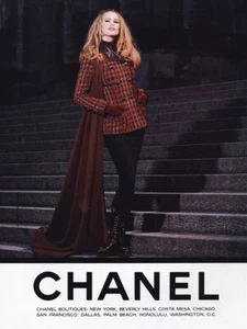 1992 Chanel: Claudia Schiffer Vintage Print Ad - Picture 1 of 1