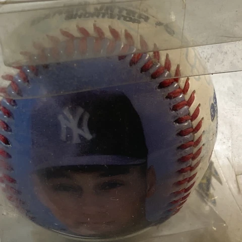 MLB Derek Jeter NY #2 Yankees Fotoball Baseball In Original Packaging Cover