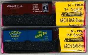Lot of 2 - Roundhouse Billboard Refrigerator Cars Lucky Brand, Holman - N Scale - Picture 1 of 15