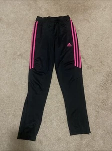 Adidas Trainingshose Mädchen Größe M schwarz rosa Streifen Clima cool Reißverschlusstaschen/Knöchel - Bild 1 von 7
