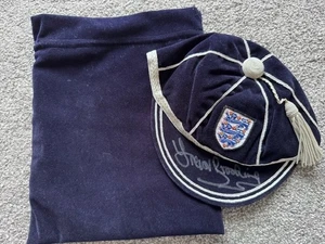 Sir Trevor Brooking hand signed England cap, rare, private signing West Ham, COA - Picture 1 of 7