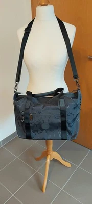 Kipling Damen Tasche (groß) in dunkel grün, neuwertig - TOP!!! - Bild 1 von 4