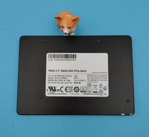 MZ-QLW9600 SAMSUNG PM963 960GB PCIE GEN3 NVME 2.5" SSD MZQLW960HMJP-00003 - Picture 1 of 3