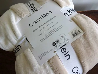 COBERTOR KING CALVIN KLEIN Moderno Reversível CREME BEGE Pelúcia Super Macio - Imagem 1 de 4