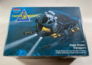 MONOGRAM 1/32 VINTAGE 1994 SEAQUEST DSV DEEP OCEAN TRANSPORT MODEL KIT 3601 F/S - Bild 1 von 1