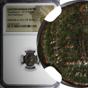 ROMANO ORIENTAL TEODOSIO I, 379-395 DC AE4 NUMMUS/ÁNGEL DE LA VICTORIA CRISTIANA NGC (7) - Imagen 1 de 5