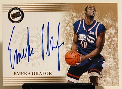Emeka Okafor 2004 Press Pass Rookie On-Card Auto RC, UConn Huskies 🏀🔥✍️ - Image 1 of 3