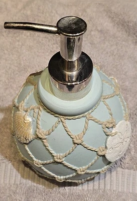 Loción o dispensador de jabón náutico para casa de playa de 7" Seashell red dólar de arena Foto 1 de 4