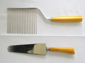 Cortador de peine de pastel y servidor de pasteles con mango de baquelita caramelo - Imagen 1 de 5