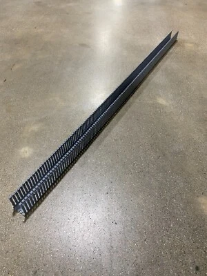 Duto de fiação de PVC de fenda larga T&B TYD2X3WPG6, 2"X x 3"H, cinza 6 pés de comprimento - Imagem 1 de 4