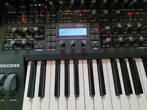 Access Virus TI Keyboard + Flightcase - Picture 1 of 4