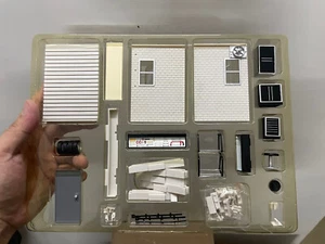 Aurora Garage Diorama Set 1 Black 1:43 Scale Series Scene Model Blue - Picture 1 of 4