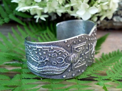 Tufa 铸造袖口手链 Navajo Corn Maiden Kachina 手工制作 925 美洲原住民 — 第 1/4 张图片