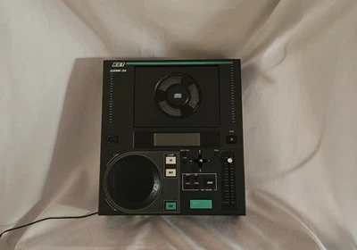 BST Cleving 156 DJ CD Player Mixer  - Imagen 1 de 4