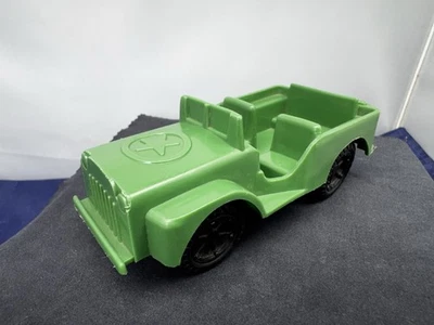VTG Lido Processed Plastics Jeep Howitzer Made in USA - Image 1 of 4