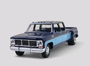 1973 GMC SIERRA 3500 TRUCK SQUAREBODY CREW CAB Diorama DieCast 1:64 Blue LOOSE - Picture 1 of 8