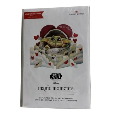 Tarjeta Pop Up Día de San Valentín American Greetings Star Wars Magic Moments Grogu Yoda Foto 1 de 2