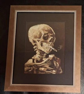 SKELETT mit brennender Zigarette - gerahmter Kunstdruck von Vincent Van Gogh - Bild 1 von 3