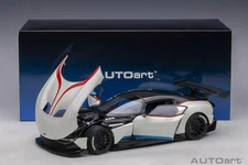 1/18 AUTOart Aston Martin Vulcan Stratus White w/ Red & Blue Stripes 70261 NEW