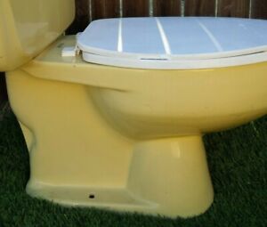 American Standard Yellow 4049 Tank Toilet Stains & Chips Looks like Harvest Gold