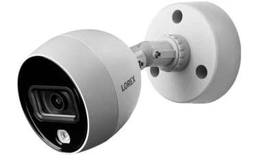 Lorex C883DA-Z Indoor/Outdoor Deterrence Security Camera - Image 1 of 2