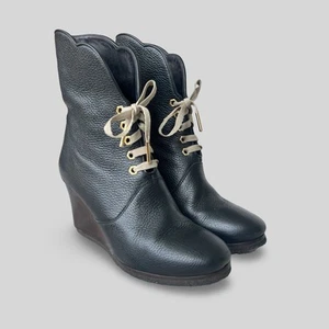 Chloe Schnürstiefel Keilabsatz Pebbled Leder schwarz Größe 37,5 / 7 - Bild 1 von 8