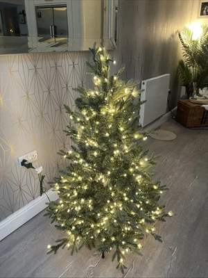 Santa's Best Carlisle Pre-Lit Christmas Tree Storage Bag & Remote Control 4ft - Image 1 of 4