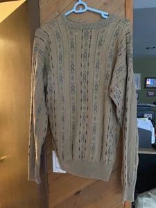 Clairborne ladies size 8 gorgeous winter sweater in tan and greens long sleeve - Picture 1 of 4