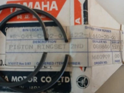 Anillos de pistón Yamaha YG1 122-11601-20 2º O/S 1963-66 Nuevo de Lote Antiguo Foto 1 de 2