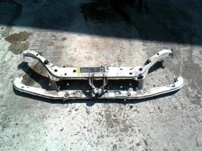 Soporte radiador superior Ford Focus 2000  Foto 1 de 3