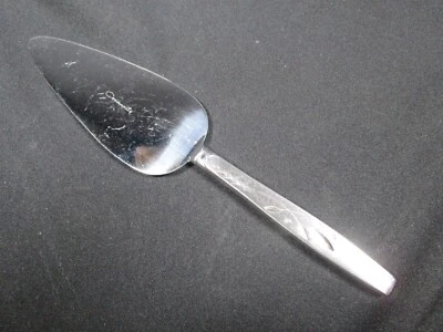 Lovely Vintage Oneida Community Cake Pastry Or Pie Slice Server Patterned Handle - Image 1 of 4