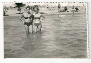 Foto De Colección Mujeres Bonitas Bikini Mar Natación Leggy Mujer Traje de Baño Traje de Baño - Imagen 1 de 2