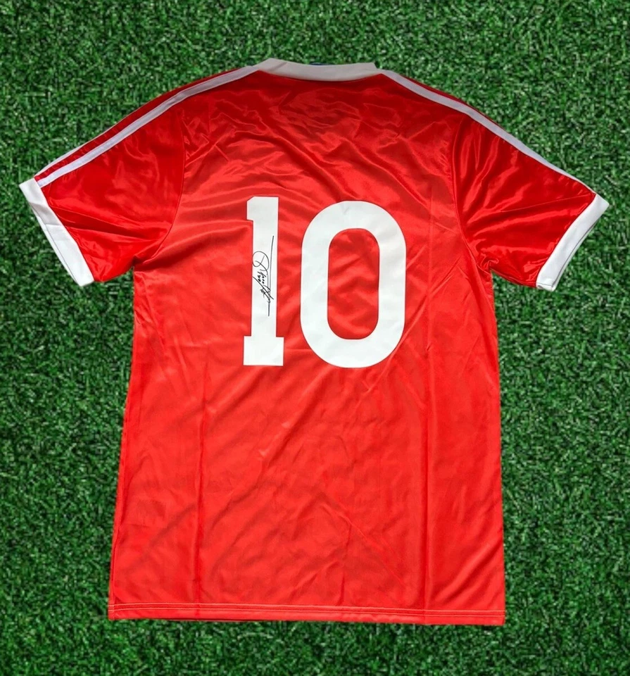 TONY WOODOCK GENUINE SIGNED NOTTINGHAM FOREST 1979 EUROPEAN CUP WINNERS SHIRT - Image 1 of 1