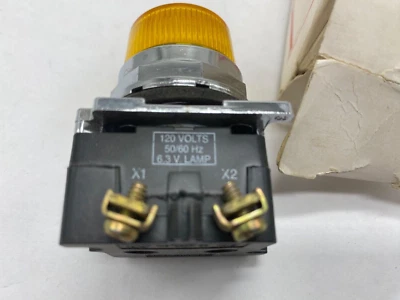 Cutler Hammer Eaton 10250T34Y lente amarilla indicando luz 120vac Foto 1 de 3