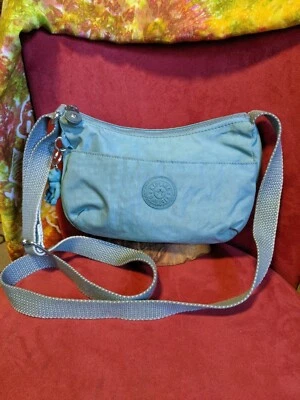  🌺 Nuevo sin etiquetas Kipling Pequeño Adley Bandolera Bolso de Hombro Cartera Azul Marino Imprescindible Foto 1 de 4