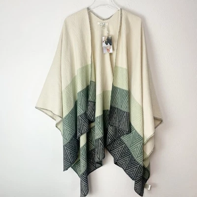 Simply Noelle Womens One Size Poncho Shrug Knit Wrap Boho Sweater Cozycore New - Image 1 of 4
