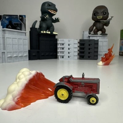 Vintage 1960s Die-Cast TOOTSIE TOY tractor Red Rare Case USA Agriculture Farm - Image 1 of 4