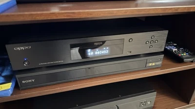 OPPO UDP-203 4K Ultra HD Blu-ray Player with Original Remote and bag and box - Image 1 of 4