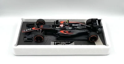 *NEW* Minichamps 1/18 McLaren Honda MP4/30 Jenson Button Spanish Grand Prix 2015 - Image 1 of 4