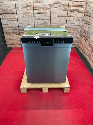 Siemens iQ300 SN43ES05DE Geschirrspüler unterbaufähig HomeConnect varioSpeed+ - Bild 1 von 4