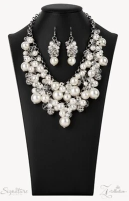 Paparazzi Zi Collection Necklace with Earring Pearl and Sliver Beads - Image 1 of 4