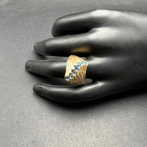Anillo Vintage Piedra Azul Moda Tono Dorado Ajustable Talla 7 - Imagen 1 de 7