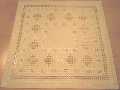 Hardanger- Handarbeits Apart Mitteldecke  60x60cm - Image 1 of 4