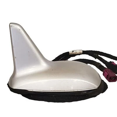 2006 - 2011 2007 Mercedes-Benz CLS550 Exterior Radio Antenna W/GPS Silver OEM - Image 1 of 4