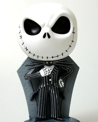 Moeda de lápide Disney Jack Skellington cofrinho figura pvc colecionável nova - Imagem 1 de 4