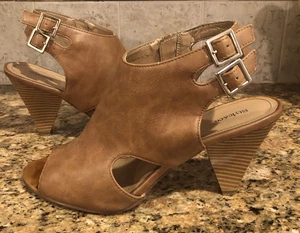 Style & Co Celiaa Brown Ankle Cut Out Peep Toe Shoes Sandals Booties Heels 9 - Picture 1 of 21