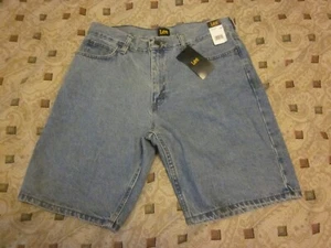 Lee Men's 10" Relaxed Fit Legendary 5-pocket Light Stone Wash Denim Shorts Sz 34 - Picture 1 of 12