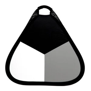 Phot-R 3-in-1 56cm Handheld Collapsible Triangle Studio Light Flash Reflector - Picture 1 of 5