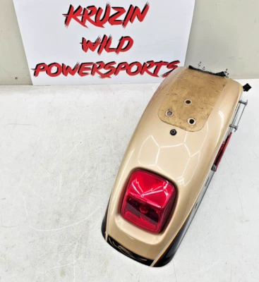 Harley Softail Deuce 2003 guardabarros trasero + luz de freno centenario hoja de oro negro Foto 1 de 4